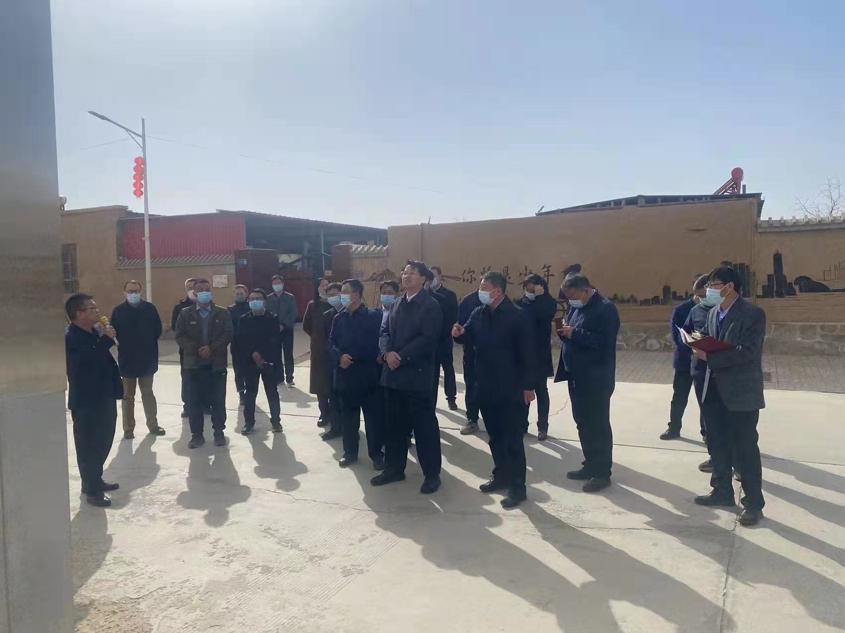 寧夏回族自治區(qū)黨委常委、秘書長雷東生一行調(diào)研賀蘭縣宅基地改革試點項目